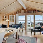 Stunning In With Kitchen *