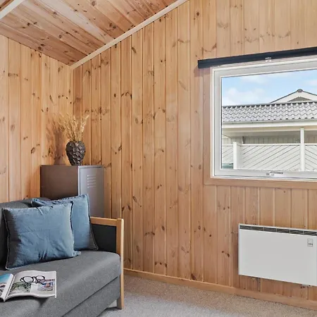 Feriehus Stunning In With Kitchen Sjolund