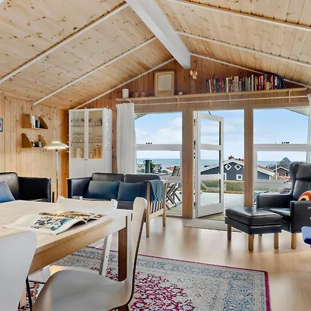 Stunning In With Kitchen *