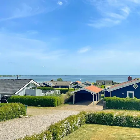 Stunning In With Kitchen Hébergement de vacances *
