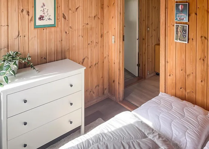 Stunning In With Kitchen Hébergement de vacances Sjolund